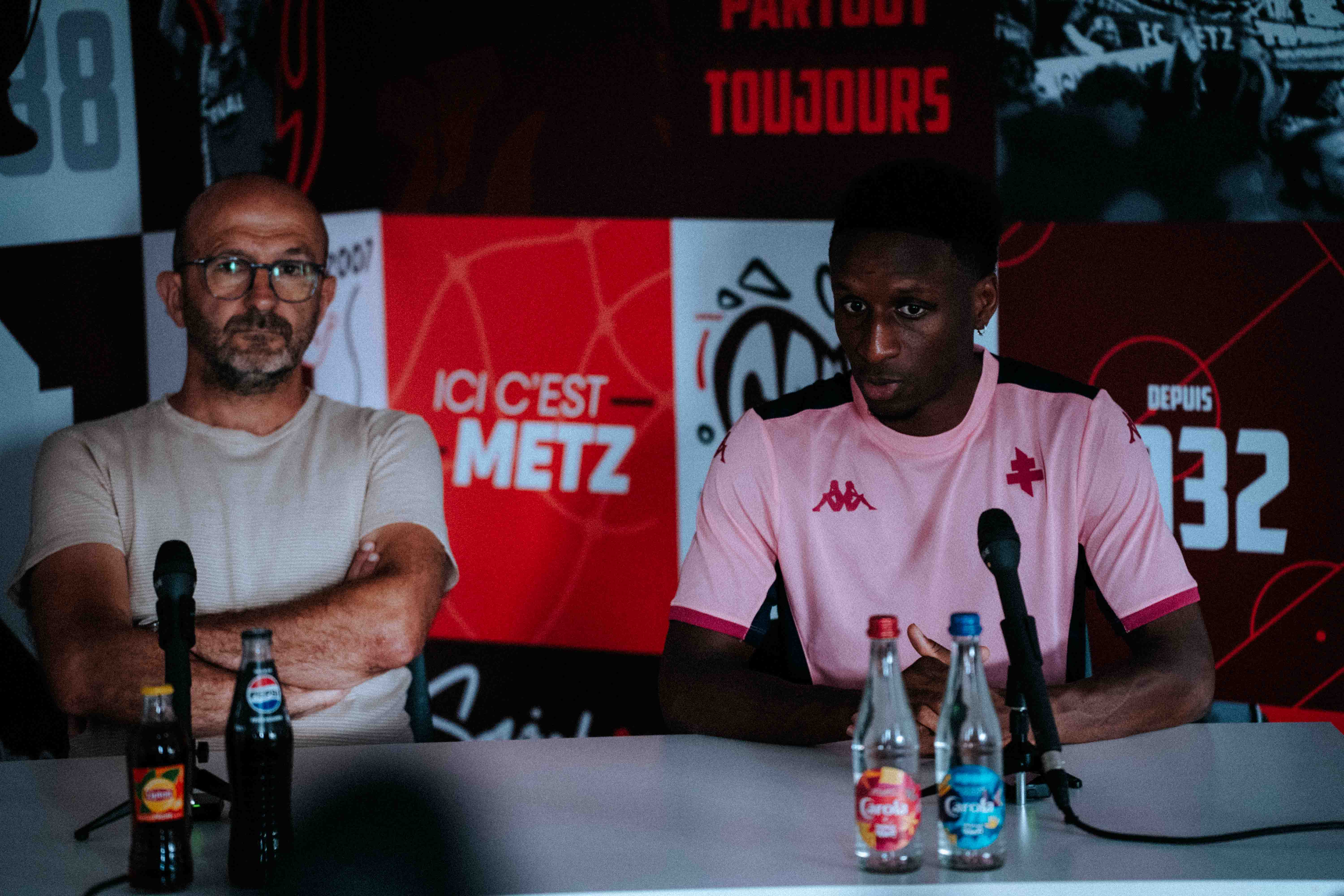 26-27 : Bouna Sarr face à la presse