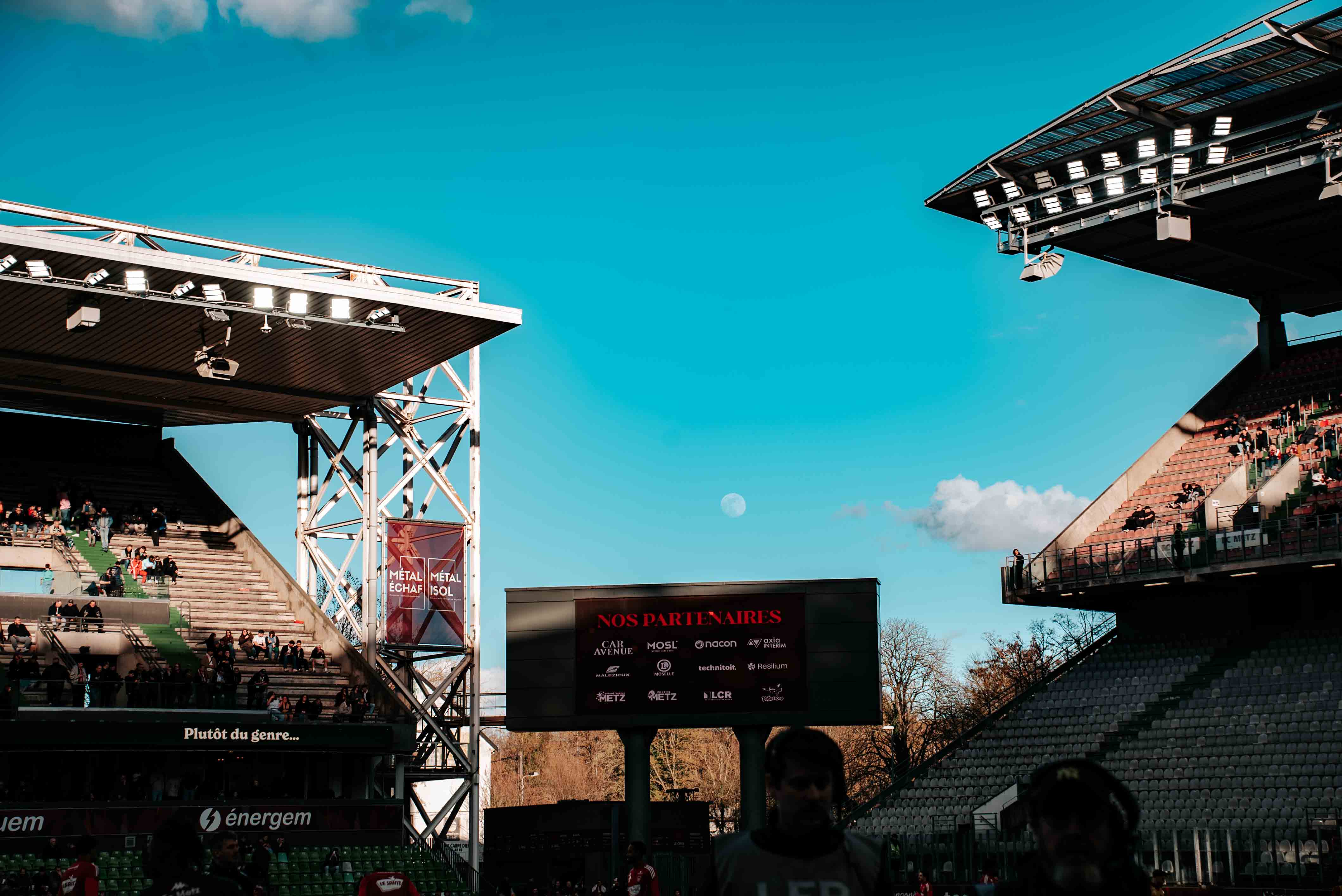 Prenez LE MET' pour venir au Stade