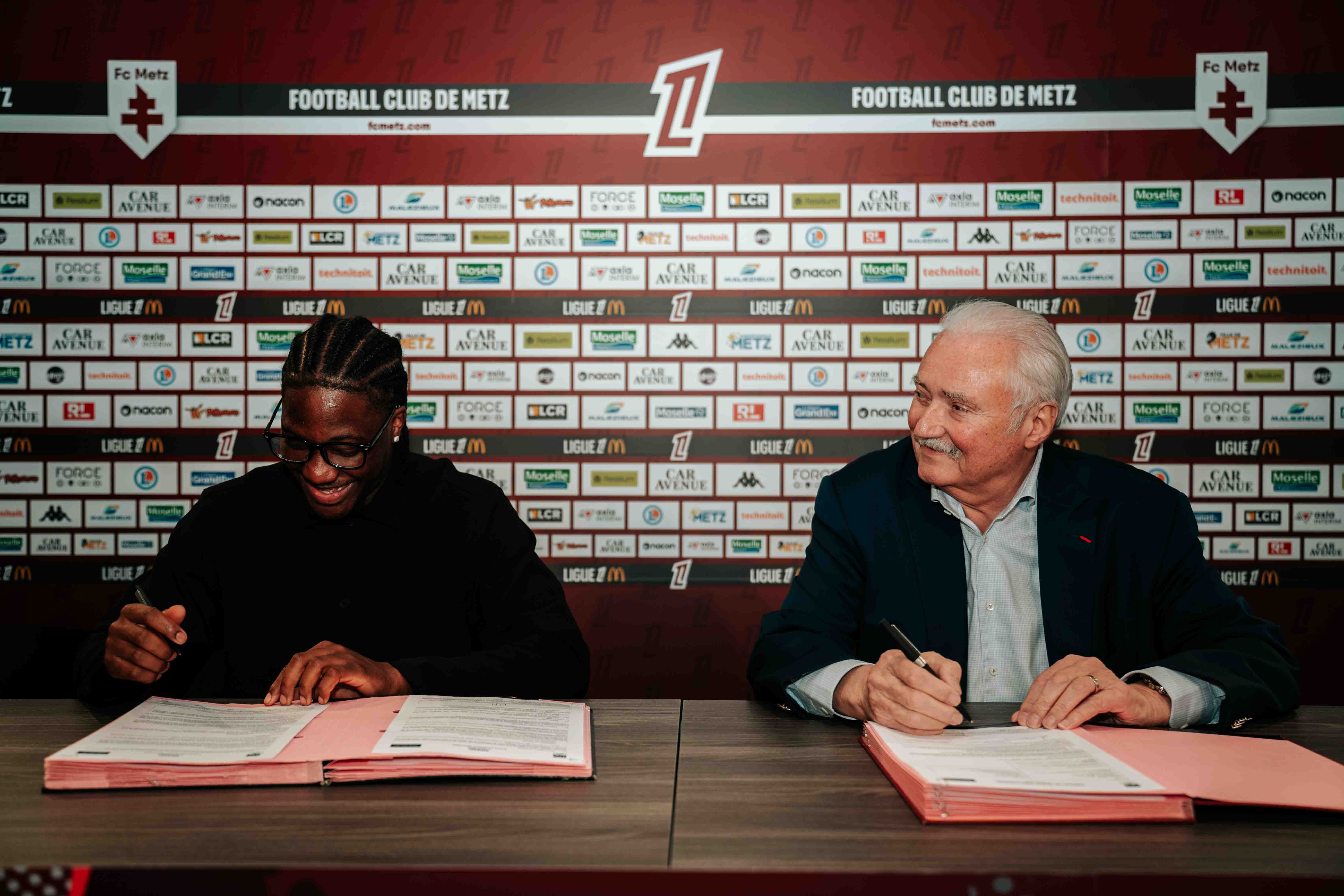 image Nathan Mbala passe professionnel !