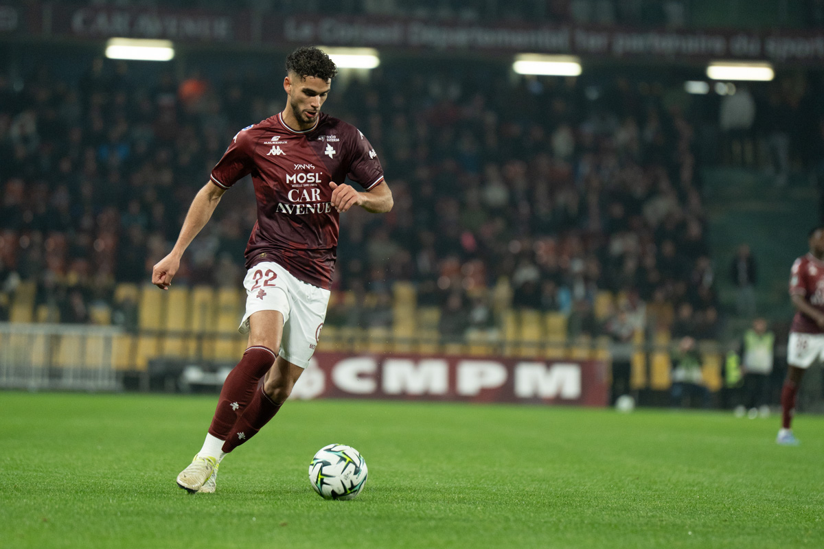 image Van Den Kerkhof définitivement transféré à Charleroi !