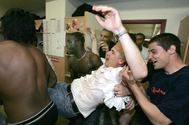 Ligue 2, 34ème journée  : Francis De Taddeo à la douche !