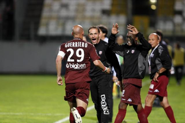 Metz - Nîmes, 37ème journée de Ligue 2  : Ludovic Guerriero, Christophe Marichez, Yeni Ngbakoto