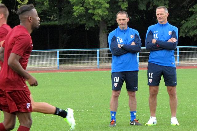 Reprise de l'entraînement   : Albert Cartier et Christophe Marichez veillent au grain