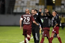 Metz - Nîmes, 37ème journée de Ligue 2  : Ludovic Guerriero, Christophe Marichez, Yeni Ngbakoto