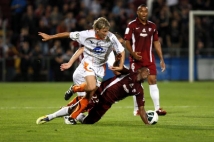 Metz - Laval, 6e journée de Ligue 2  : L\'ancien Messin Franck Signorino tacle sévèrement Yeni Ngbakoto