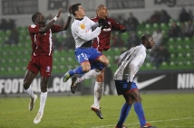 FC Metz - Amiens SC, 15e journée de Ligue 2  : Diagne Fallou et David Fleurival à la lutte avec Rafik Saïfi