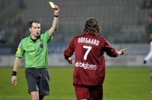 FC Metz - Amiens SC, 15e journée de Ligue 2  : Alexander Odegaard a reçu un carton quelques secondes après son entrée en jeu. Sévère!