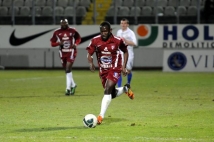 Metz - Troyes  : Oumar Pouye a livré beaucoup d\'efforts sur son côté.